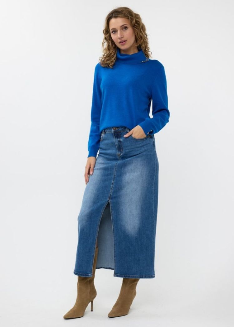  brilliant blue