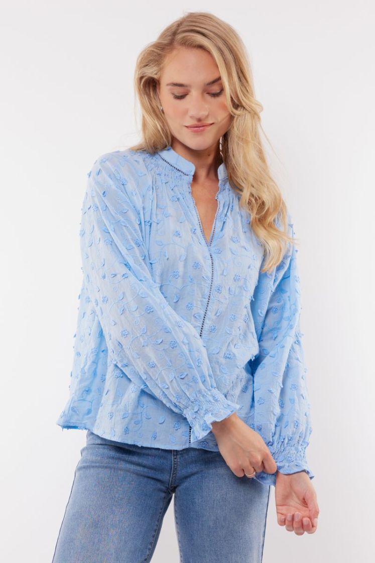  632 ice blue