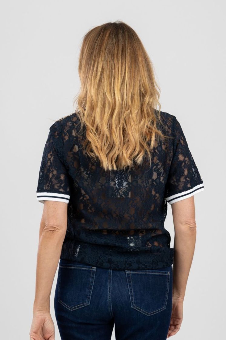  navy blazer w. 