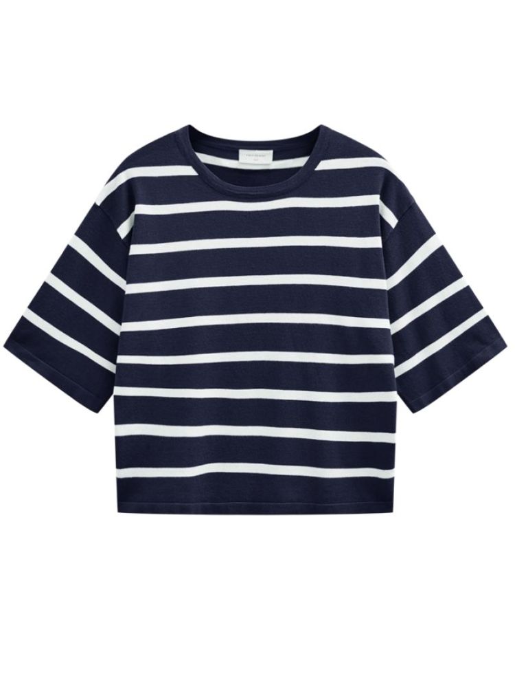  navy blazer w. 