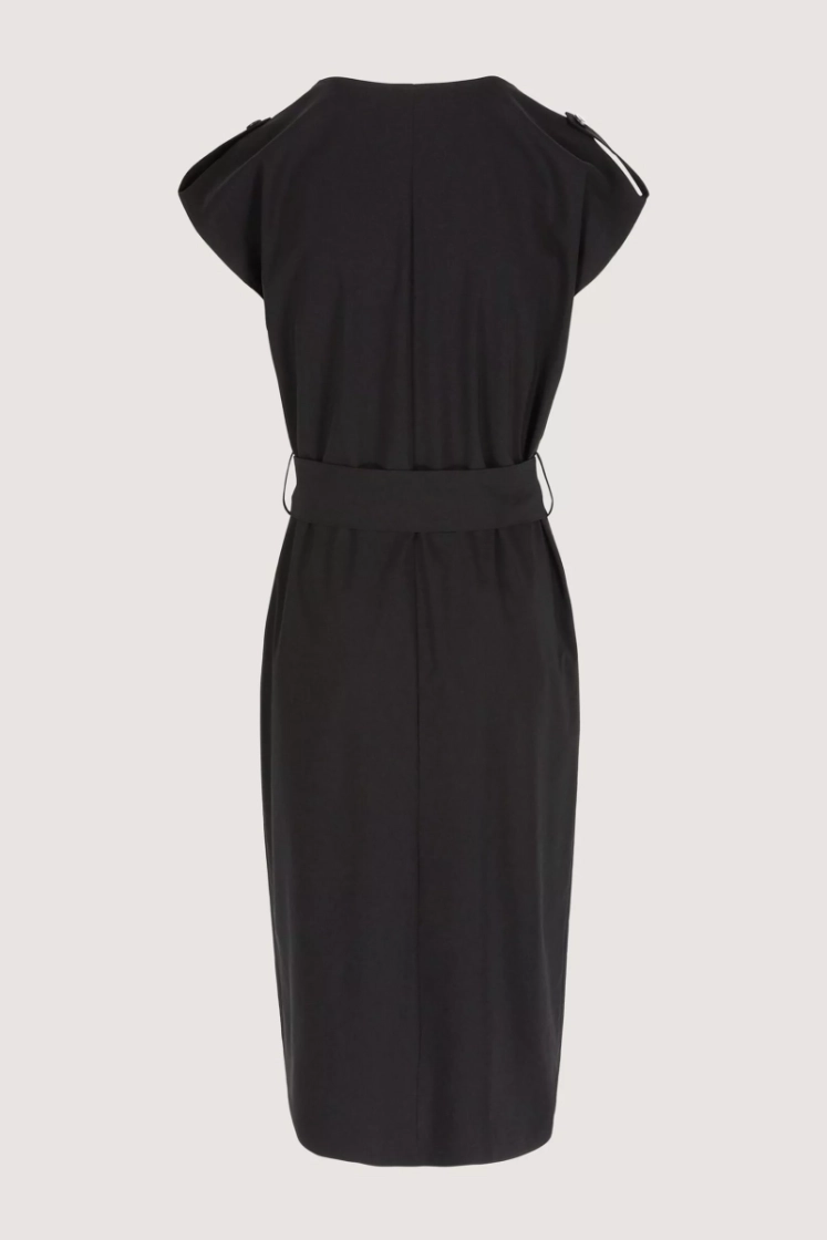  010 BLACK BEAUT