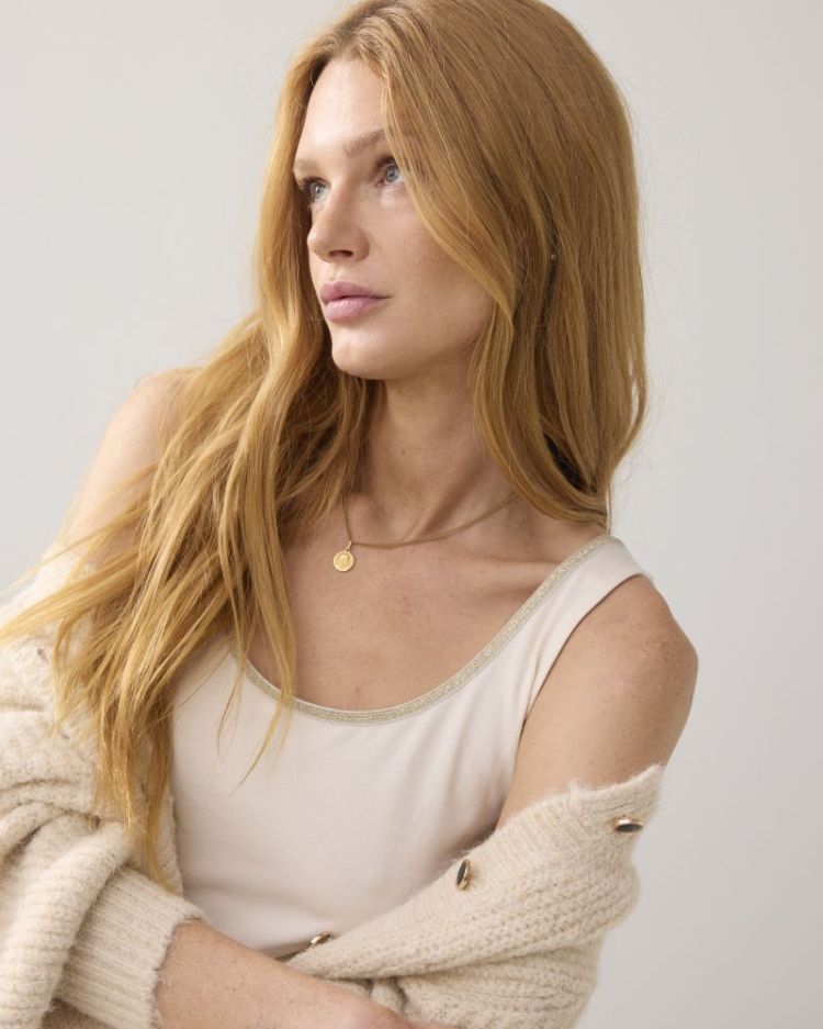  122 ivory