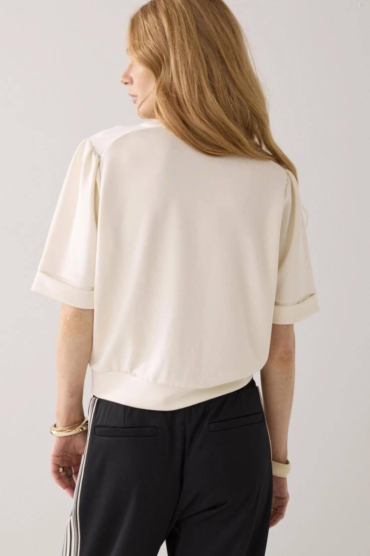 122 ivory