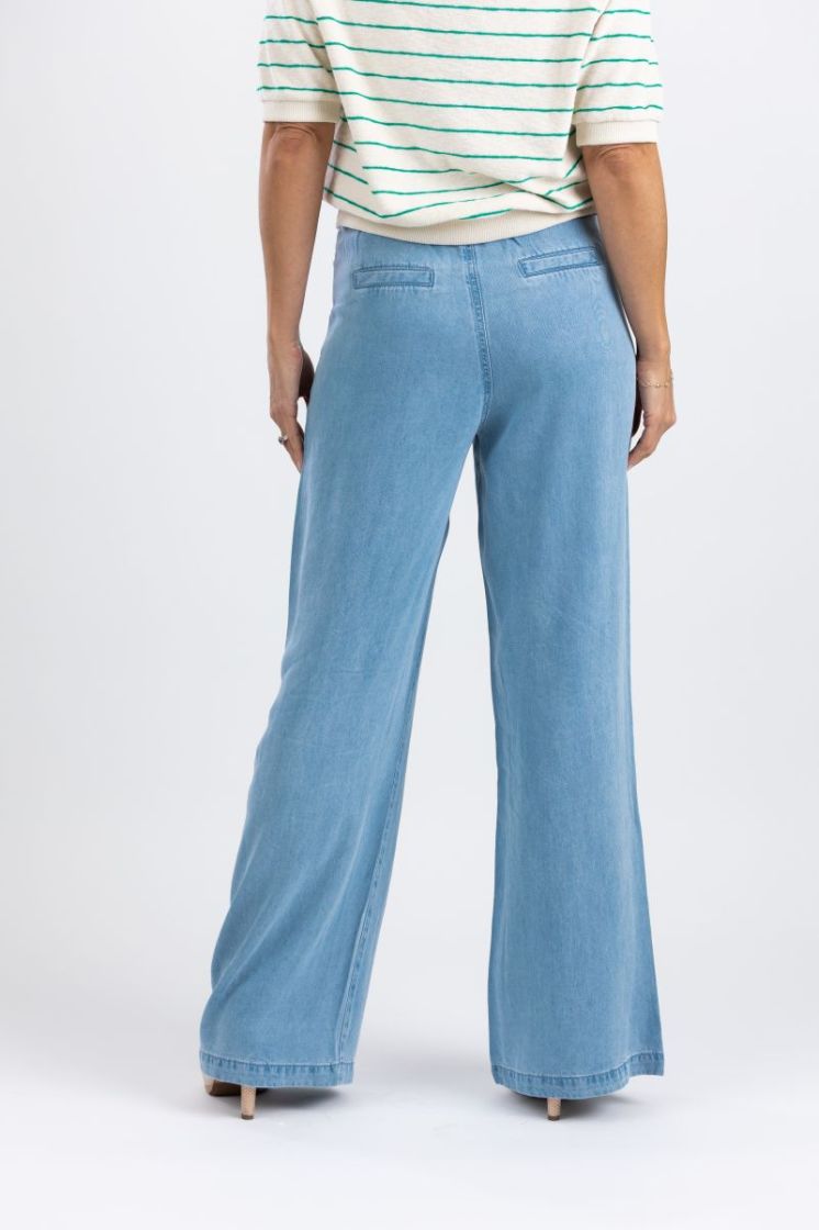  66 jeans clair