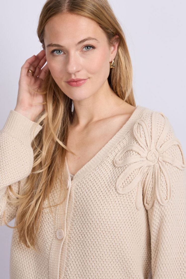 016 wool white