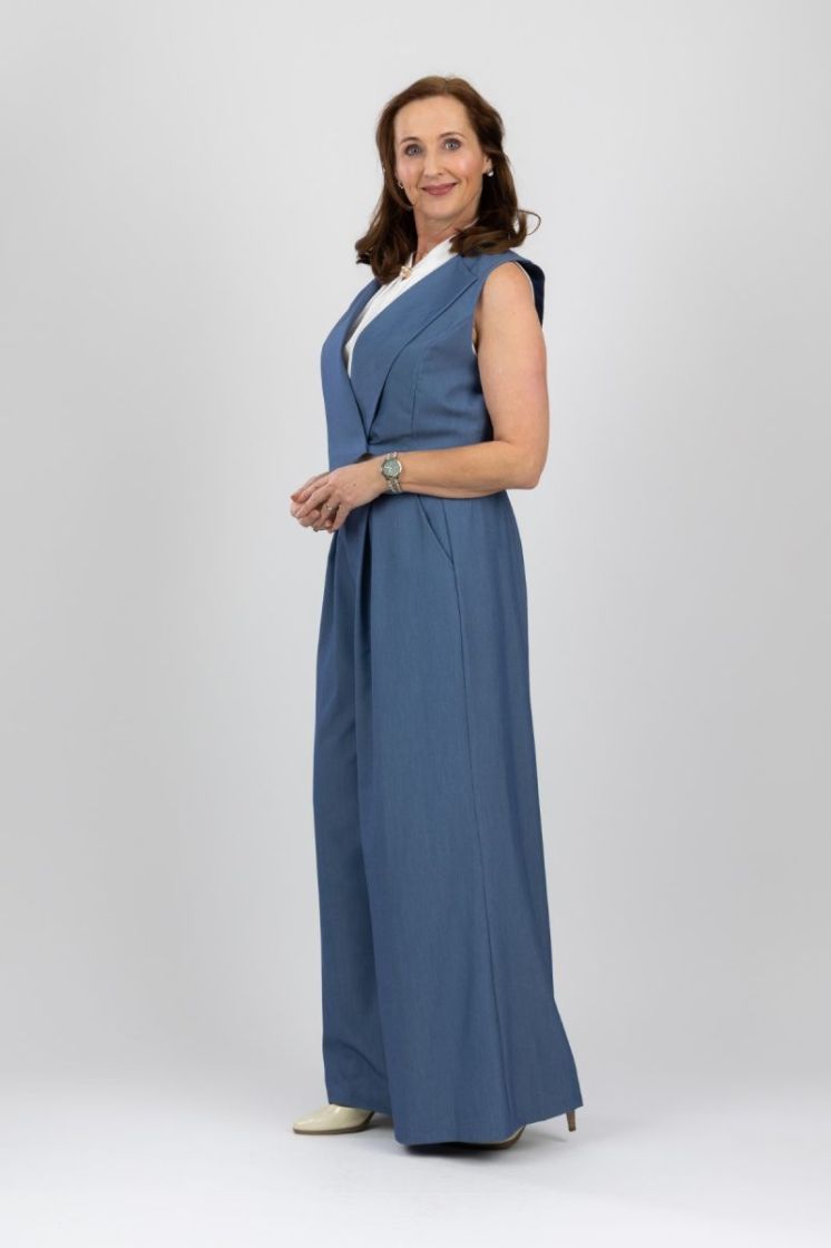  b041 blue