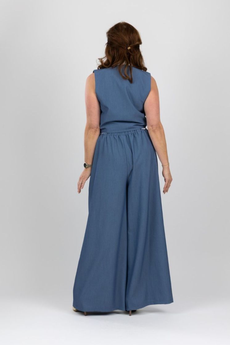  b041 blue