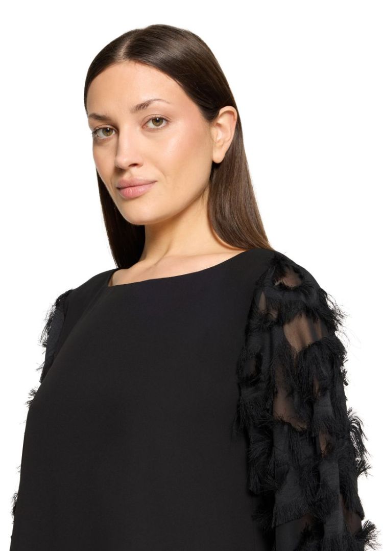 9045 Black