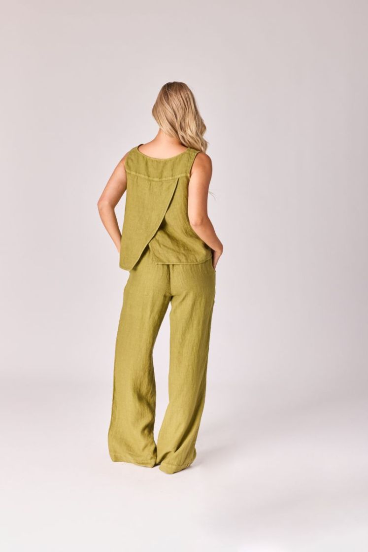  059 olive