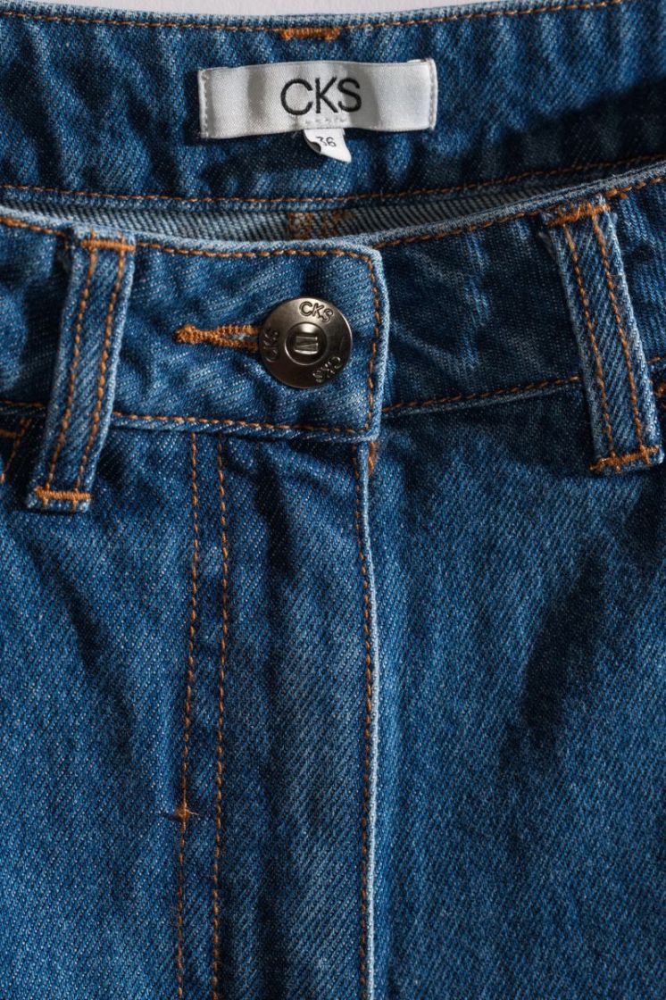  blm blue medium