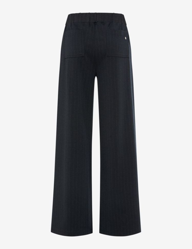  22 navy