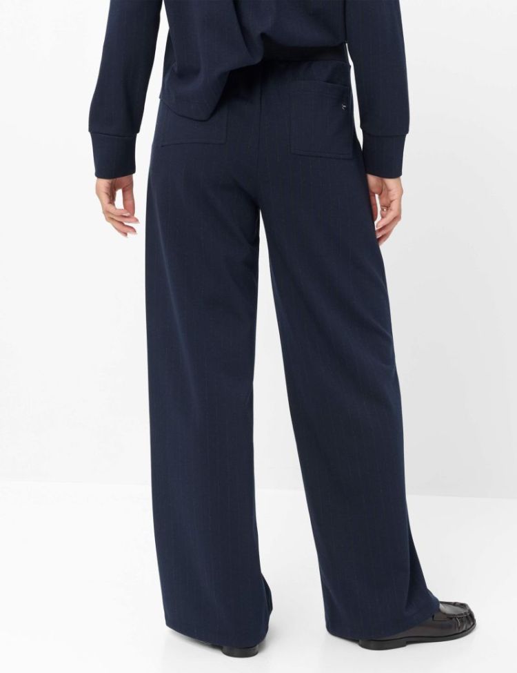  22 navy