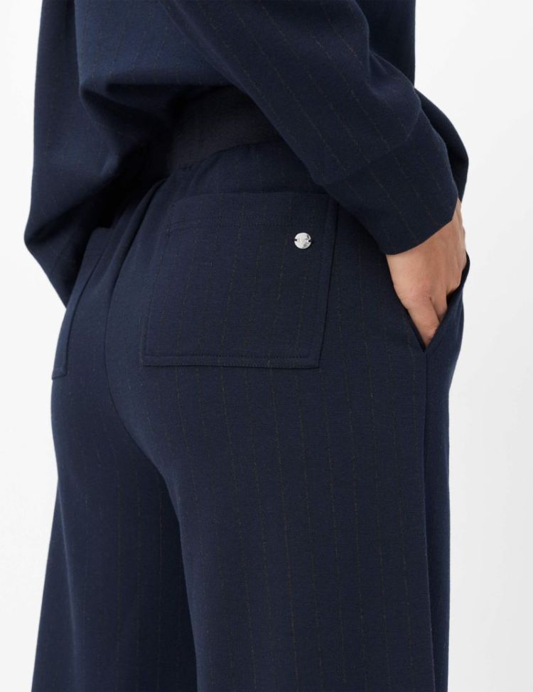  22 navy