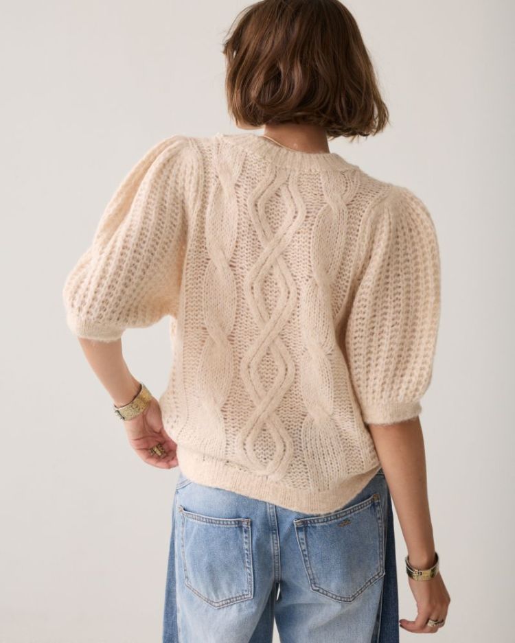  122 ivory