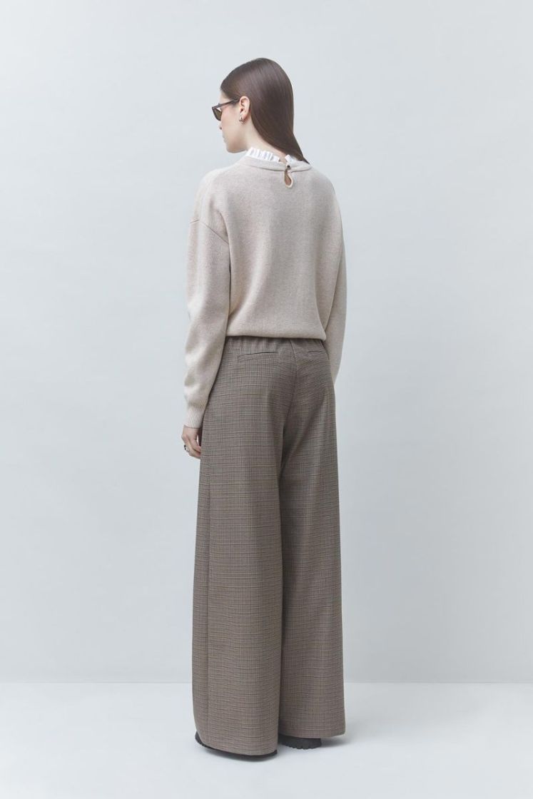  04 taupe