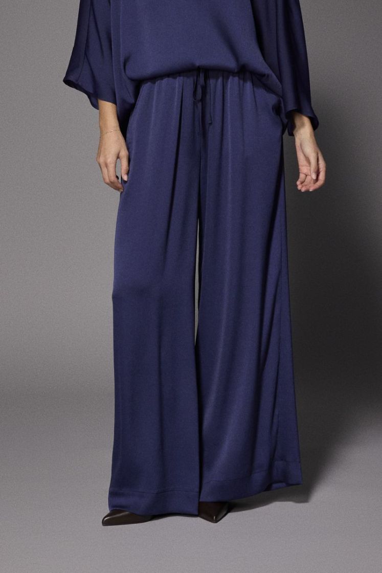  011 navy