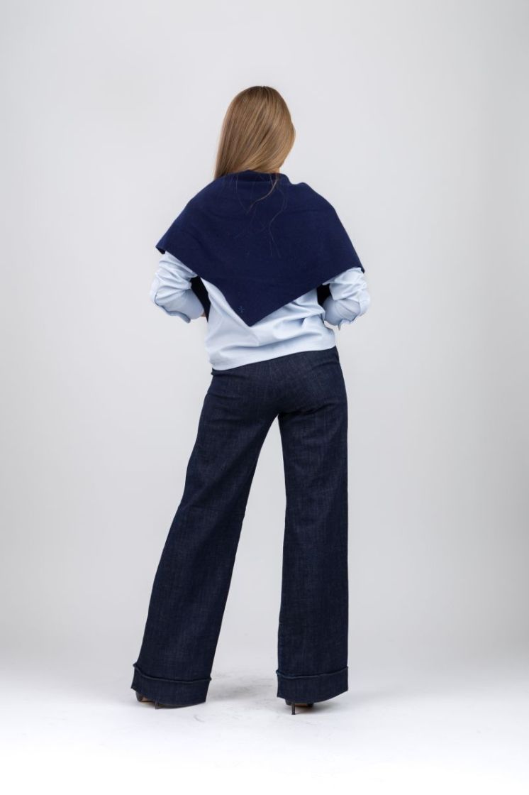  013 light blue
