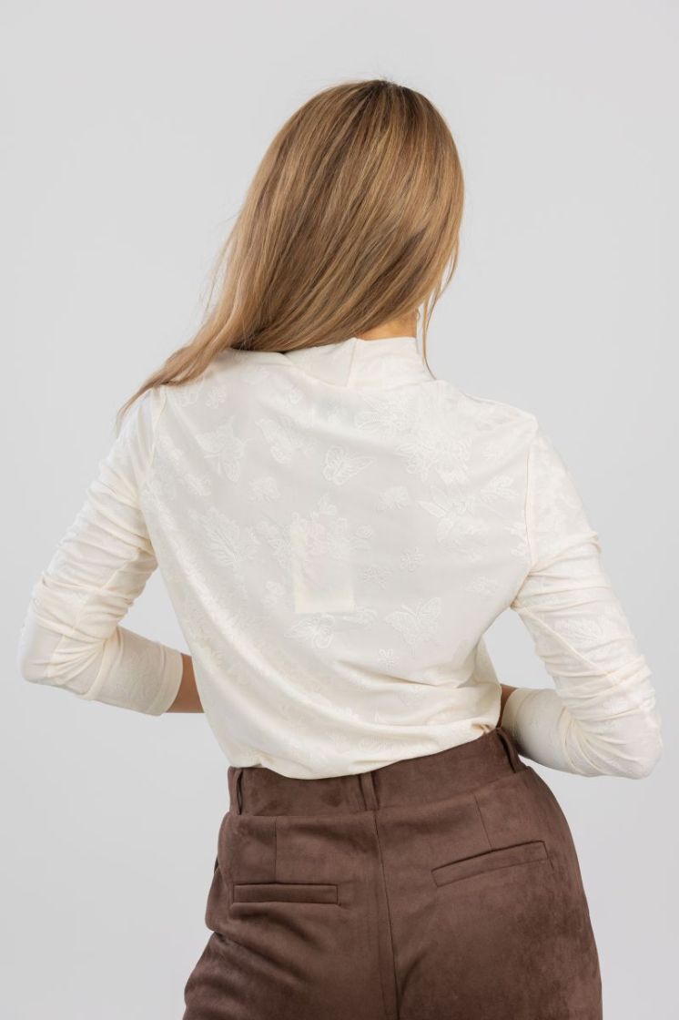  016 wool white