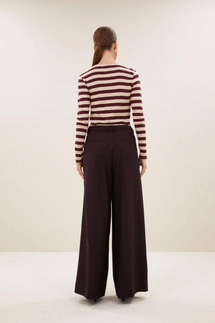  1339 burgundy c