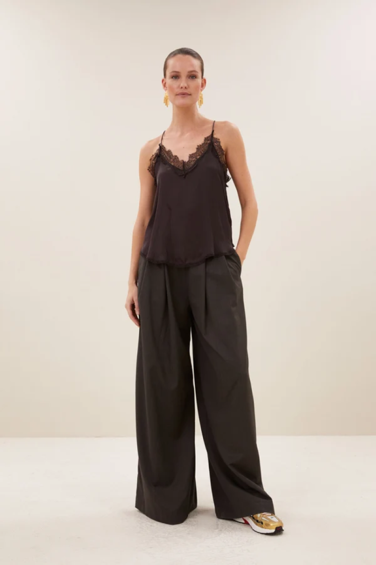  785 dark brown