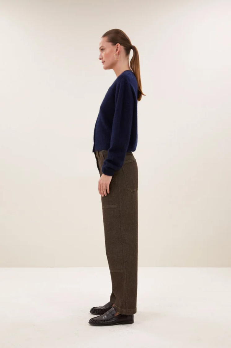  785 dark brown