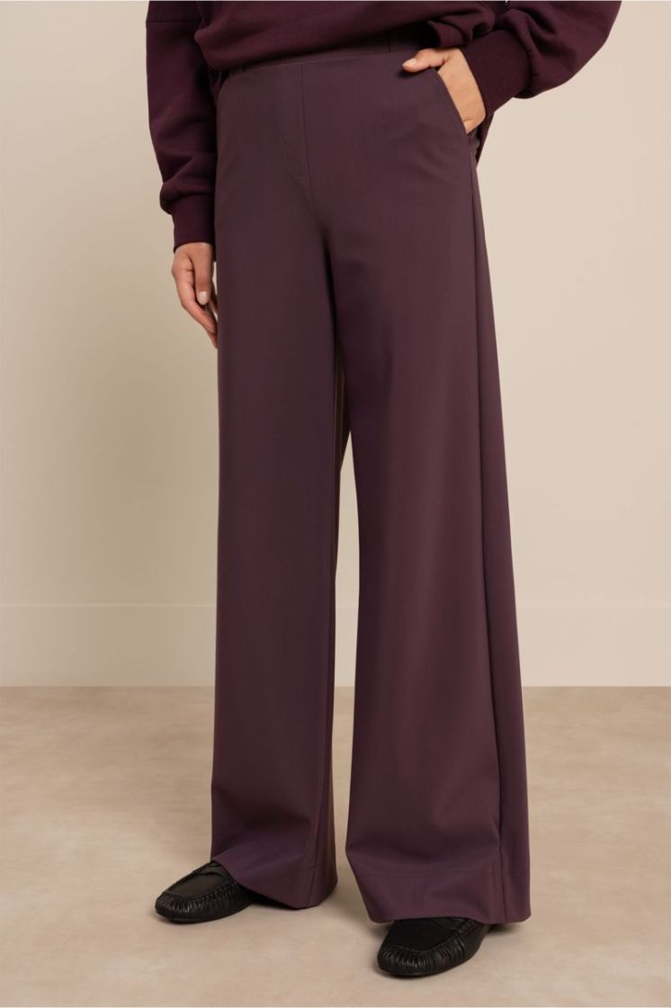 4800 aubergine