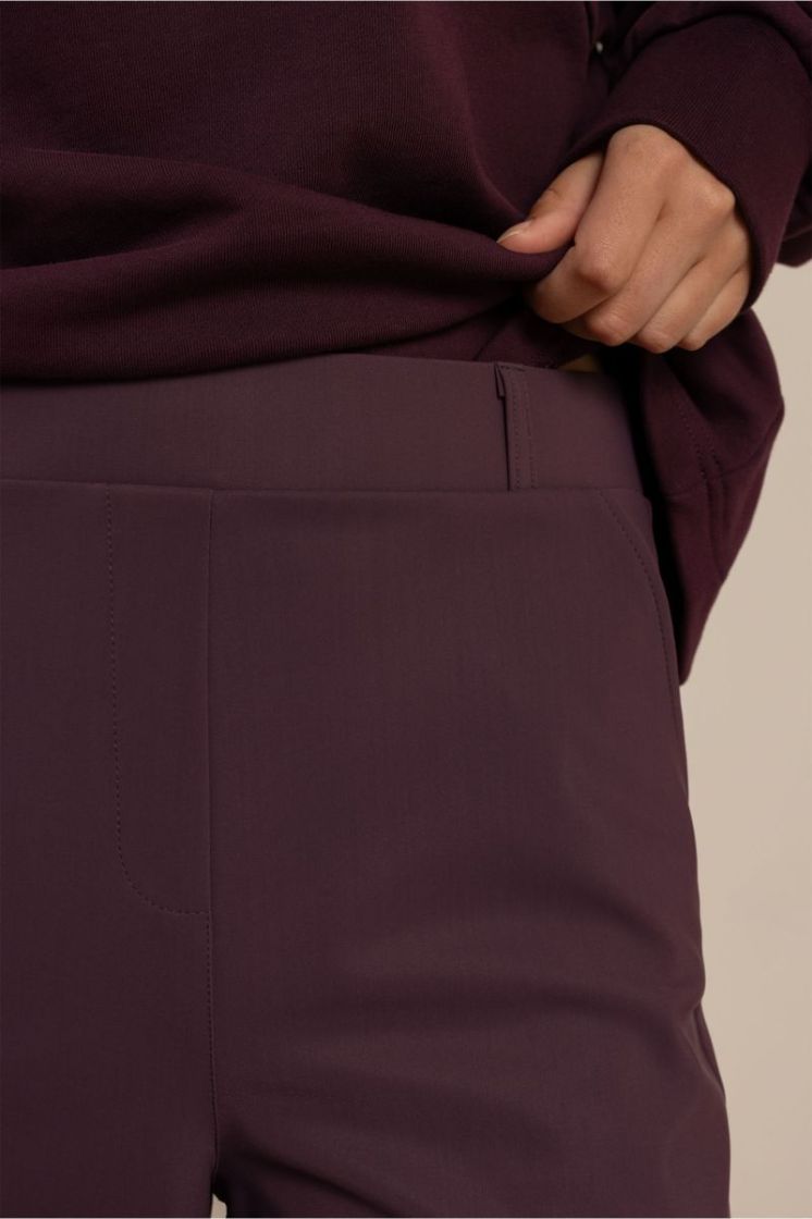 4800 aubergine