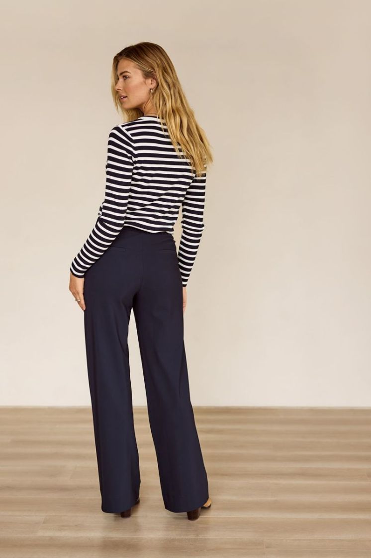 6900 dark blue