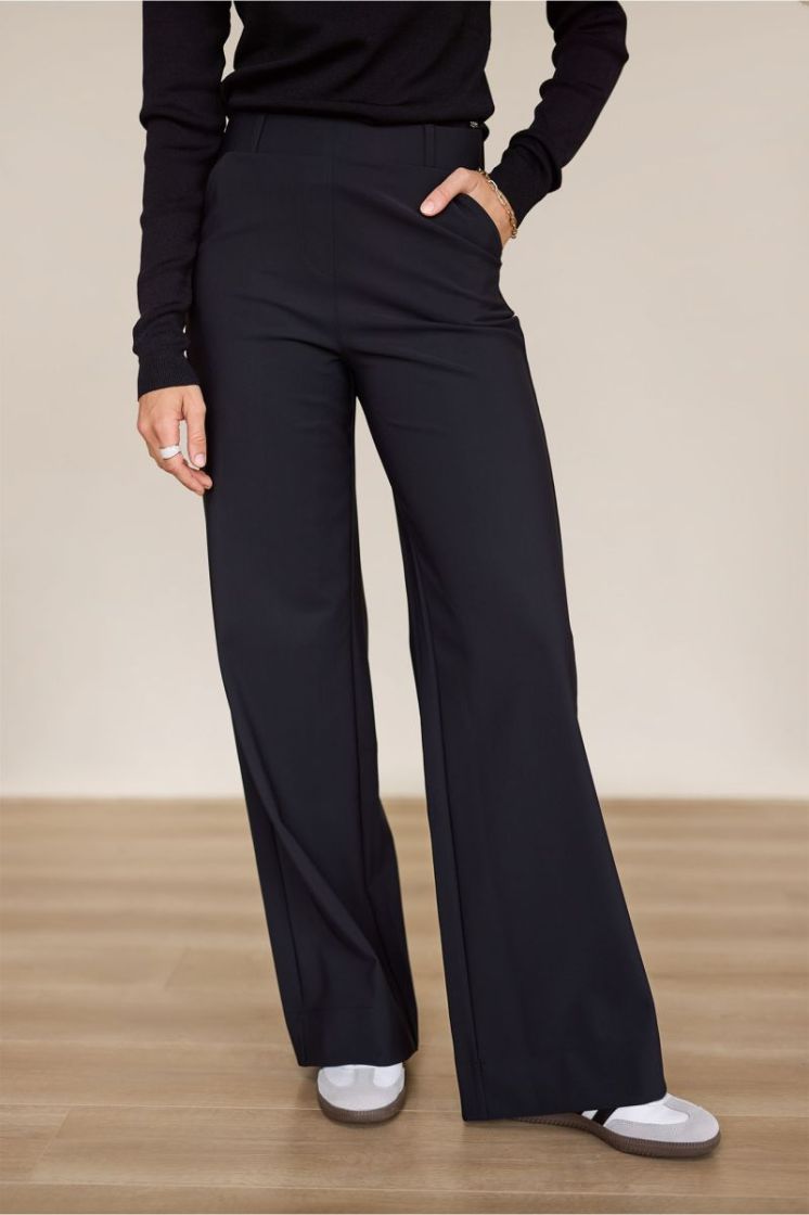  9000 black