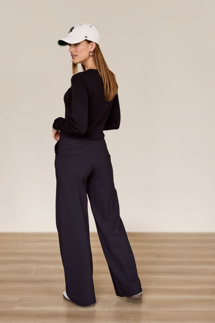  9000 black