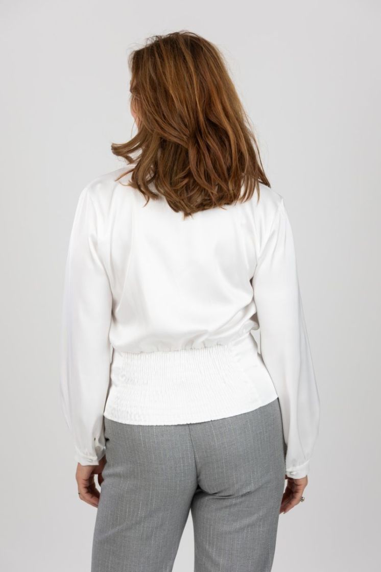 b036 white crea