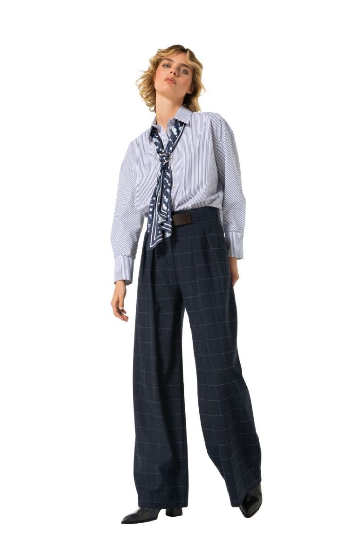 Elegante broek met subtiele ru 21 Midnight Blu