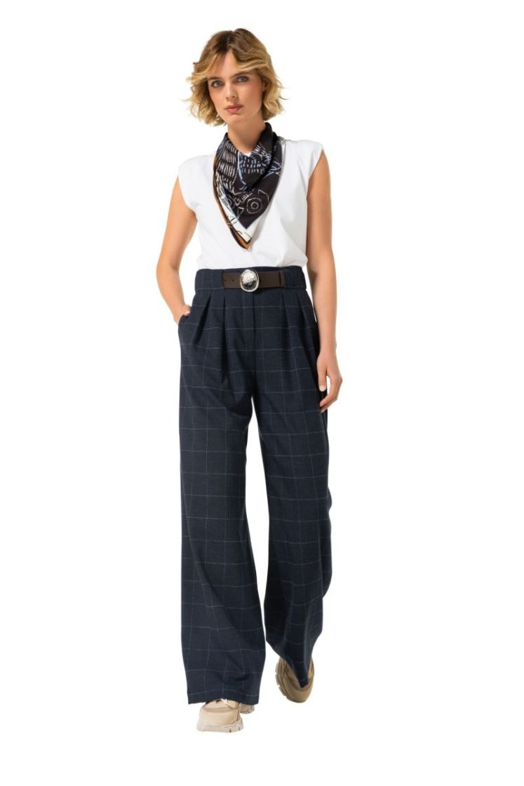 Elegante broek met subtiele ru 21 Midnight Blu