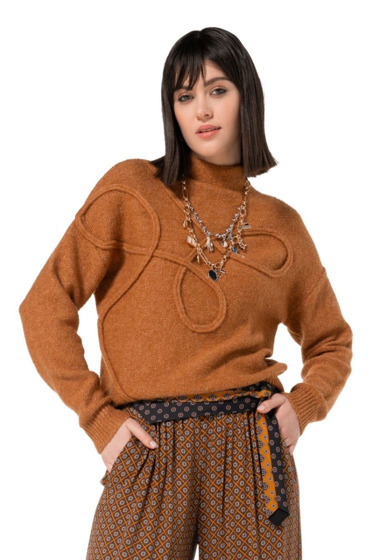 Cozy pull met kabelsteek 36 Caramello