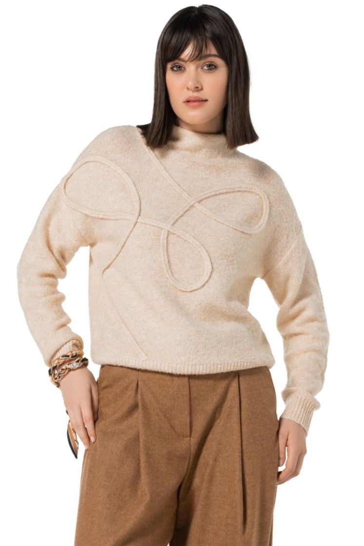 Cozy pull met kabelsteek 93 Cream