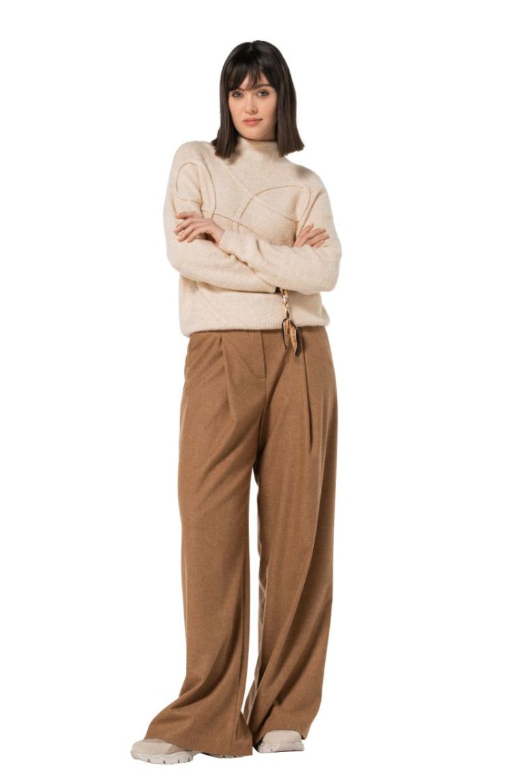 Cozy pull met kabelsteek 93 Cream