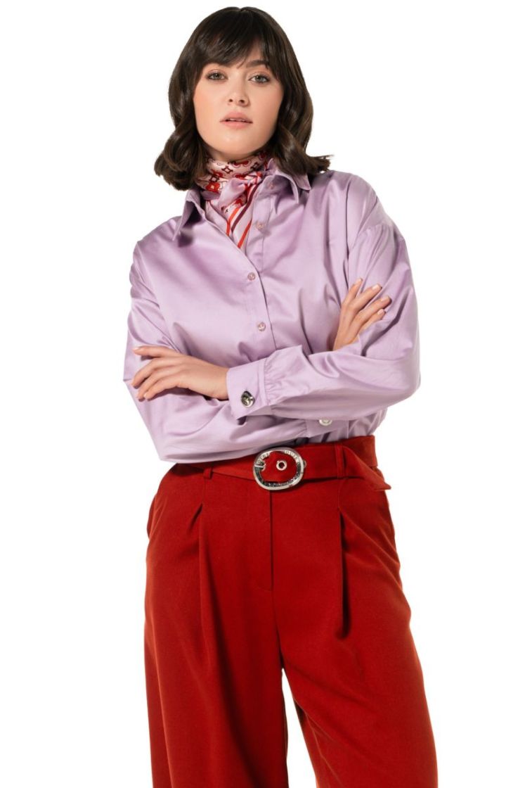 Blouse in shiny katoen 41 Light Violet