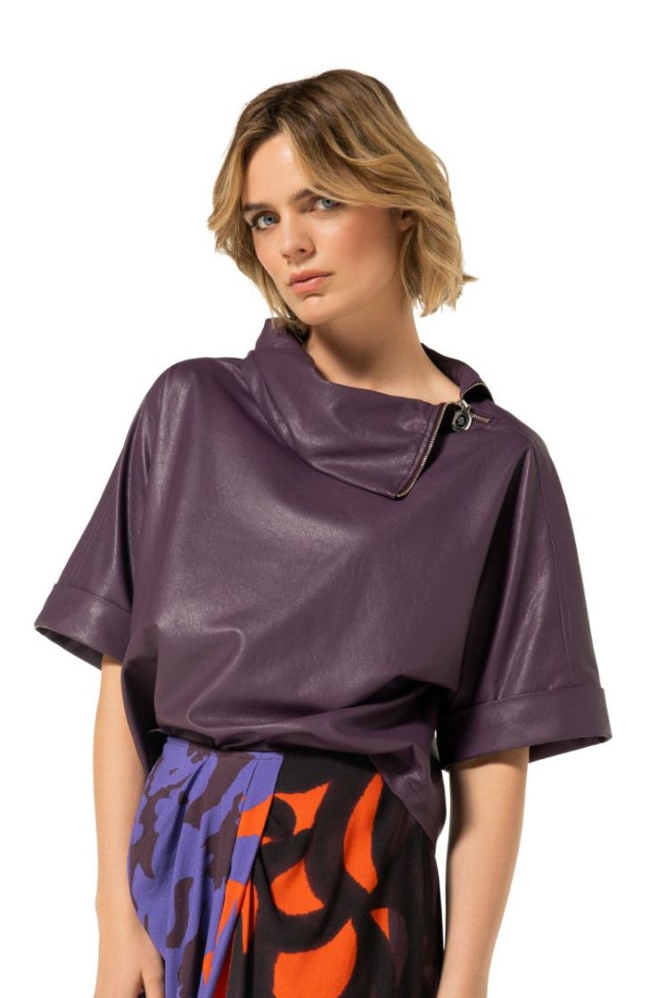 Rechte top in vegan leather 45 Plum