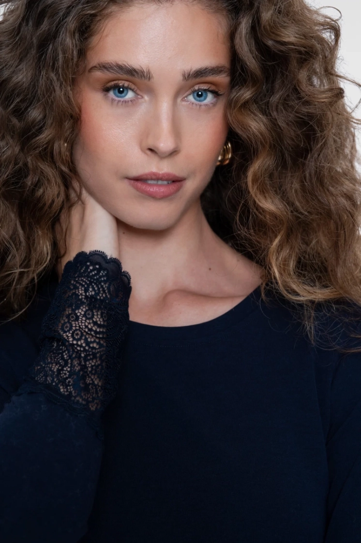  000675 navy