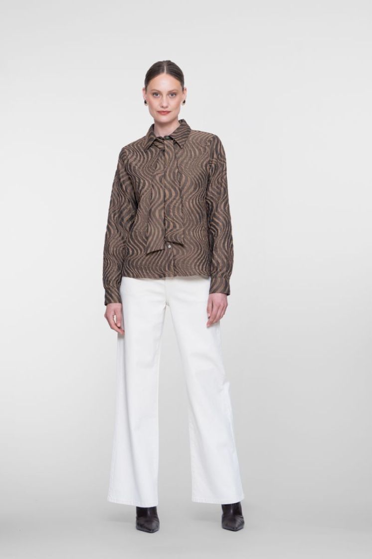  000775 brown