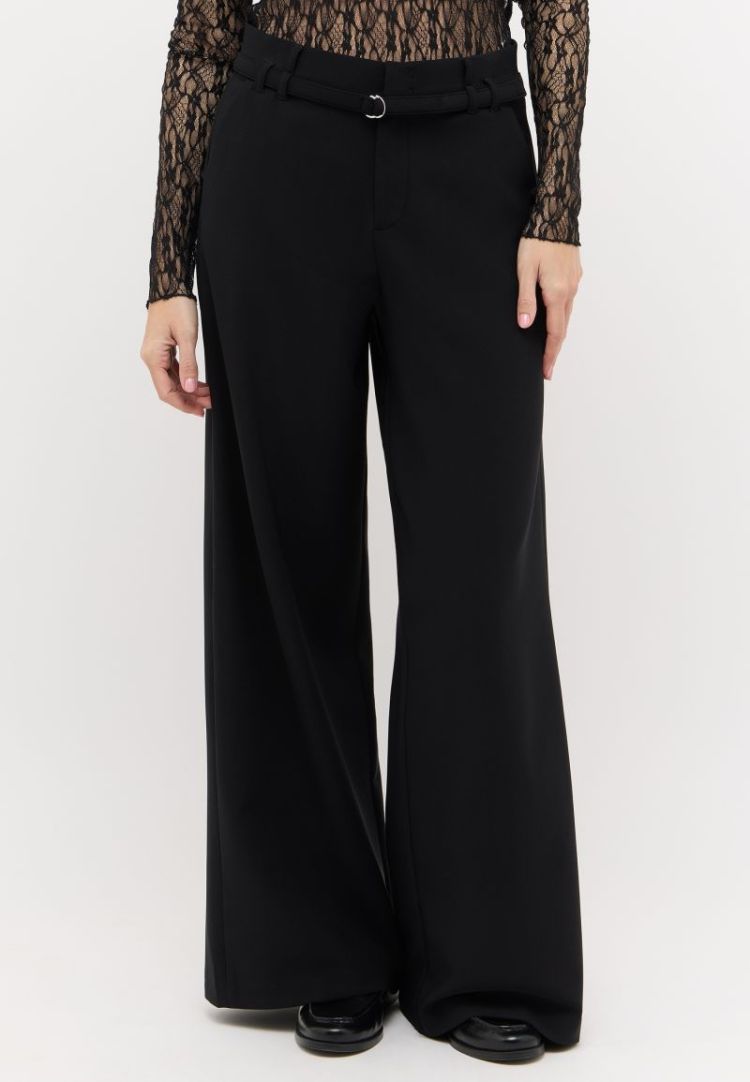 10 black