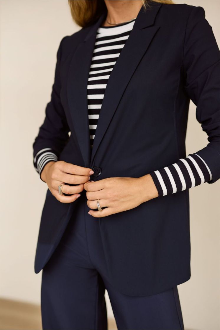  6900 dark blue