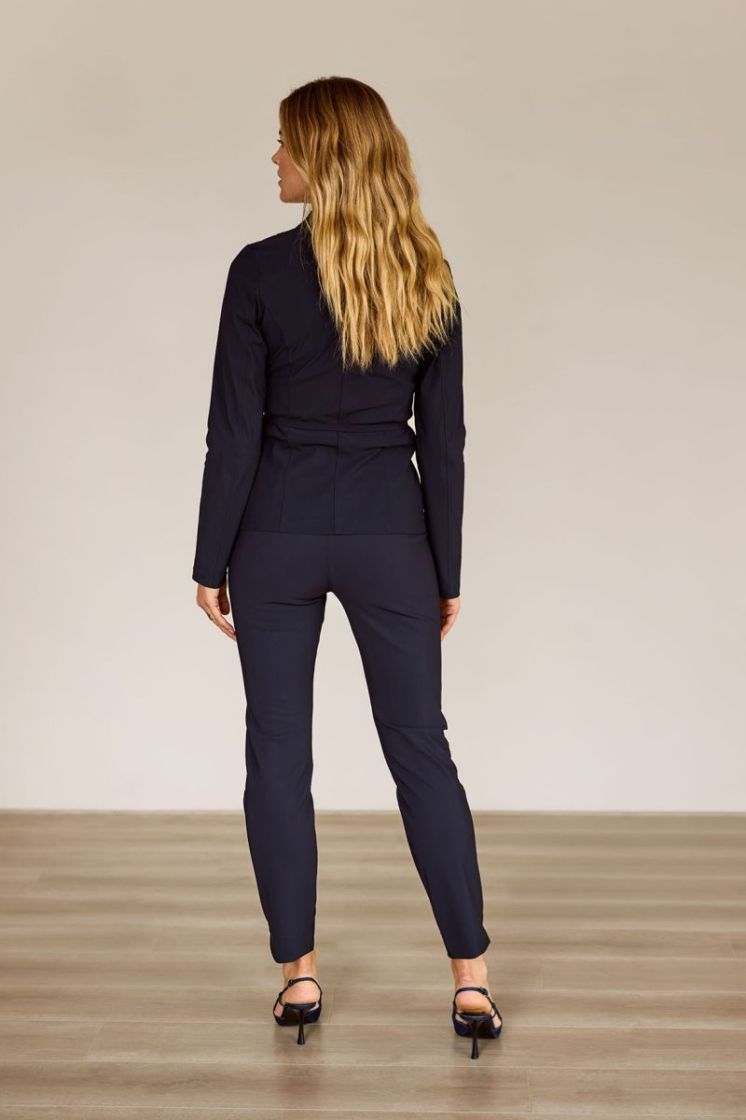  6900 dark blue