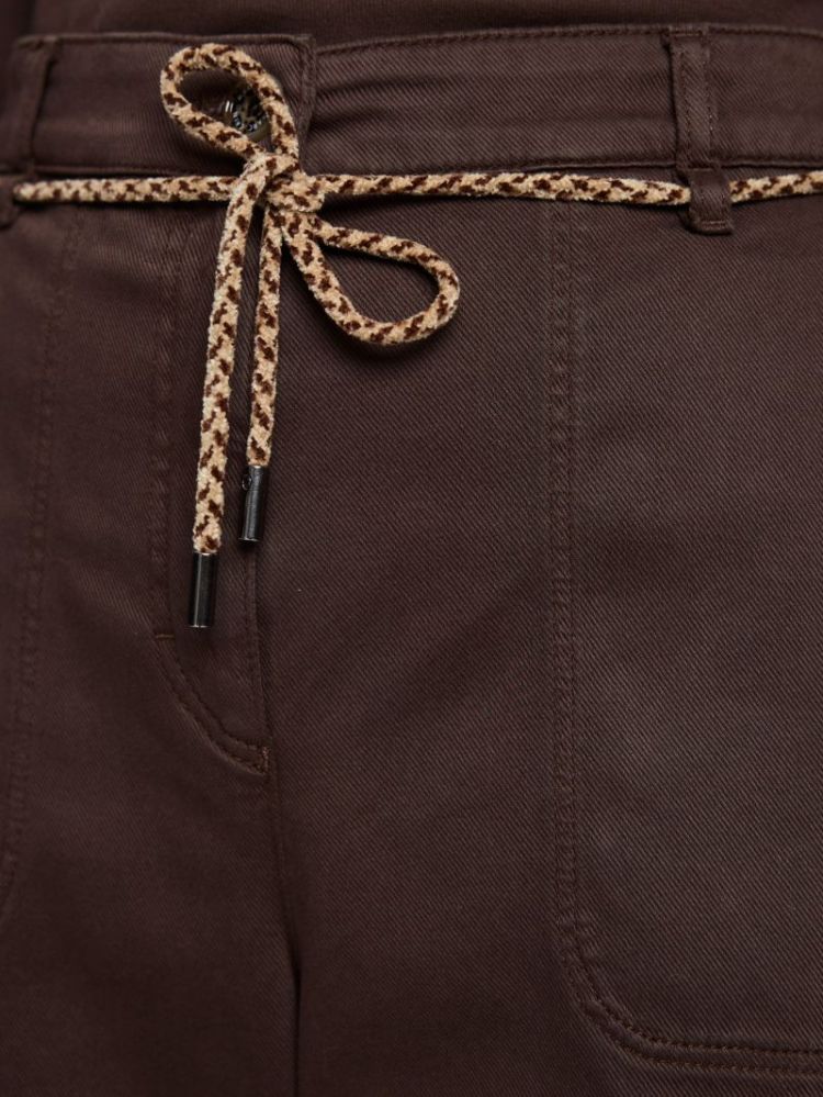  697 seal brown