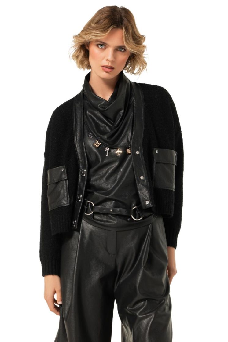 Rechte top in vegan leather 10 Black